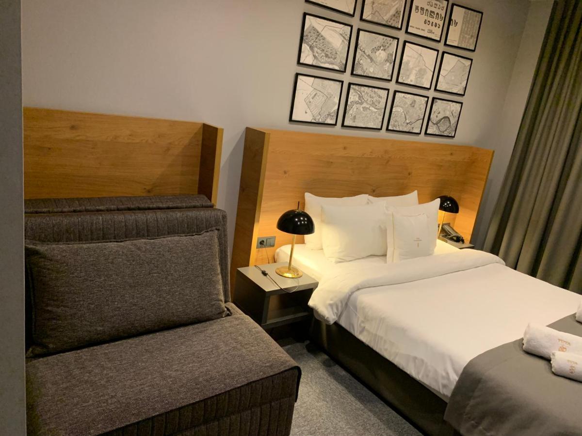Hotel Tuta Тбилиси Екстериор снимка