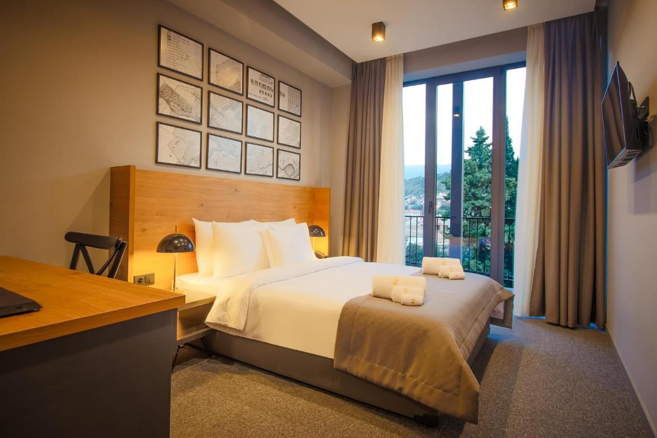 Hotel Tuta Тбилиси Екстериор снимка