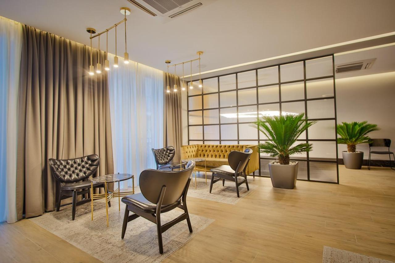 Hotel Tuta Тбилиси Екстериор снимка