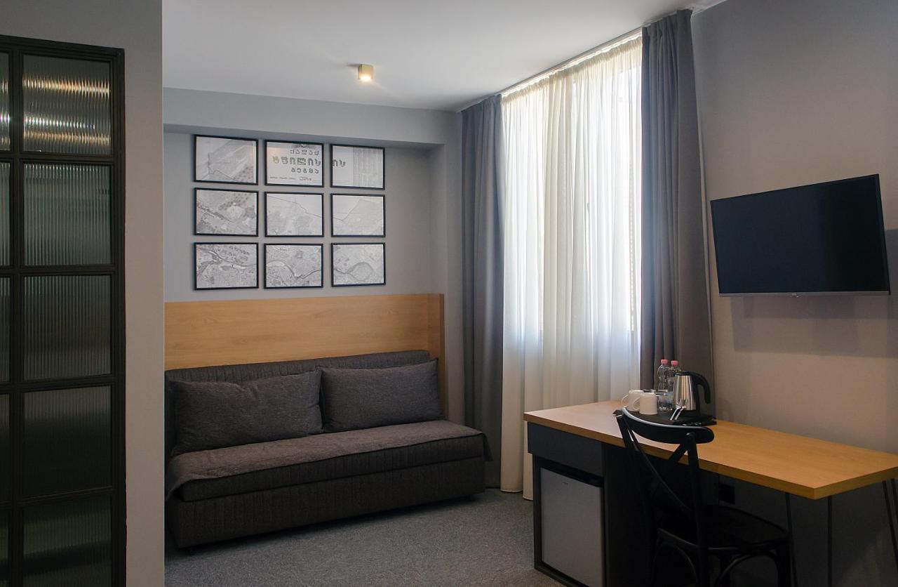 Hotel Tuta Тбилиси Екстериор снимка